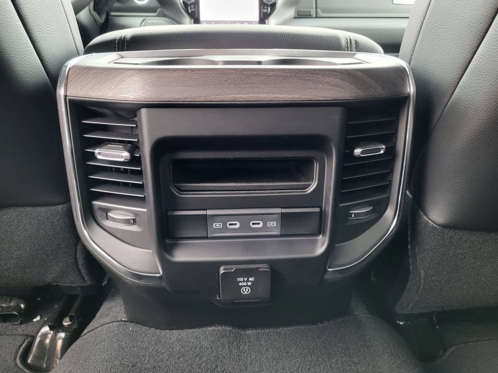 New 2026 RAM 2500 Laramie w/ Night Edition AWD/4WD image 30