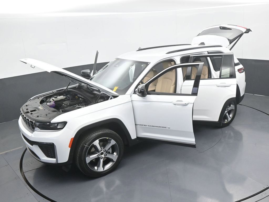 New 2026 Jeep Grand Cherokee Limited RWD image 60