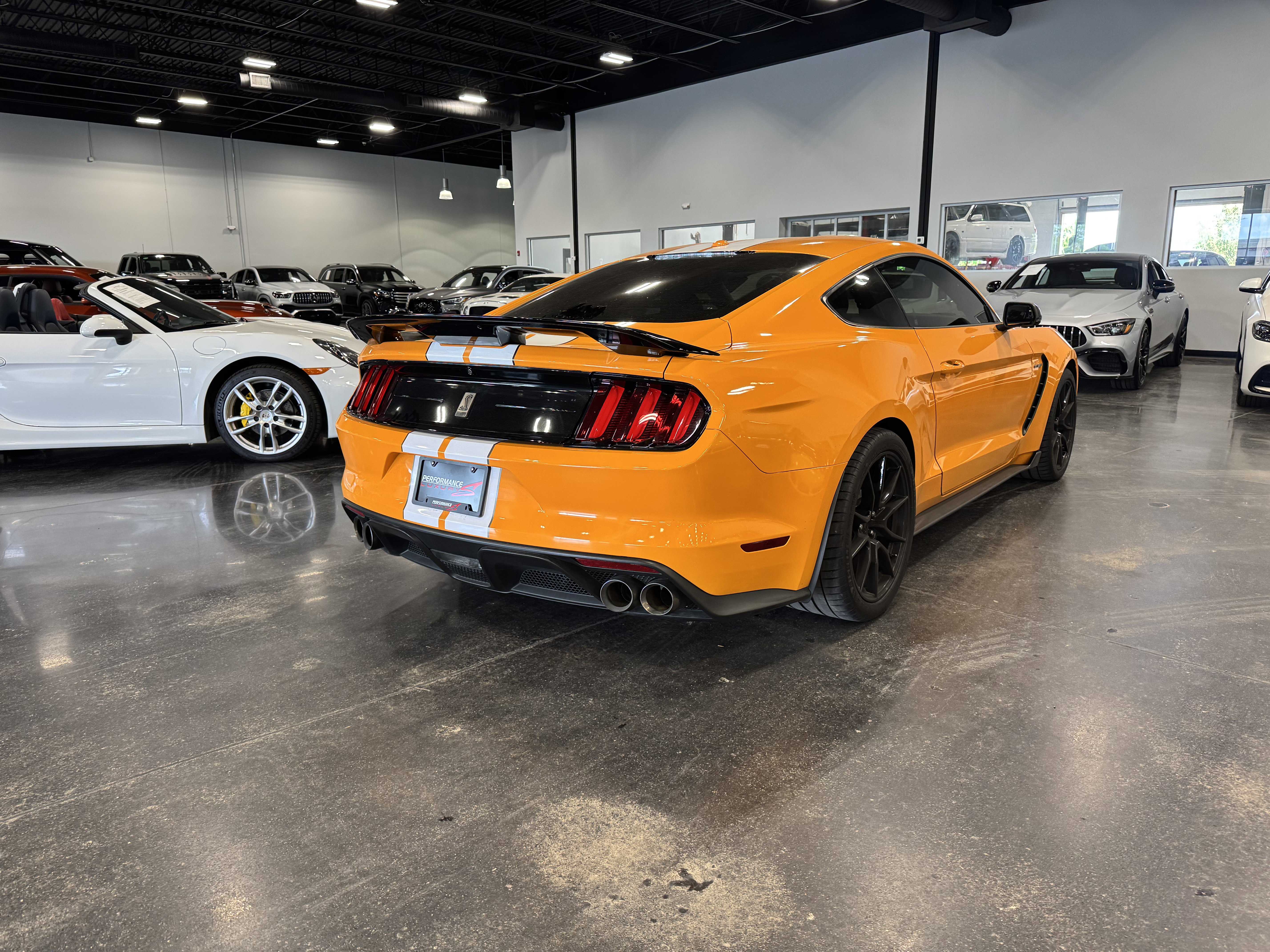 Used 2019 Ford Mustang Shelby GT350 w/ Technology Package RWD image 3