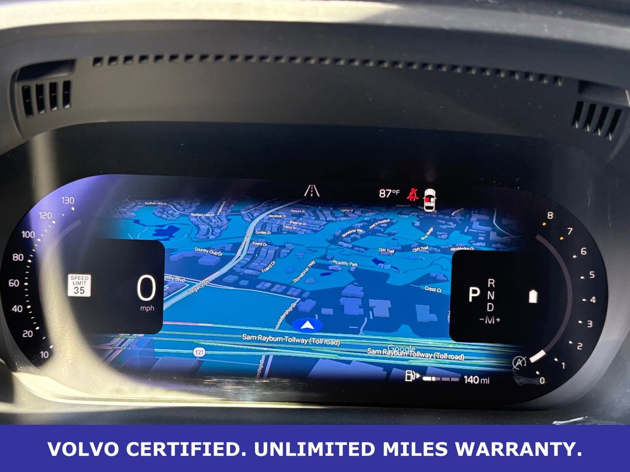 Certified 2023 Volvo XC60 B5 Ultimate w/ Climate Package image 17