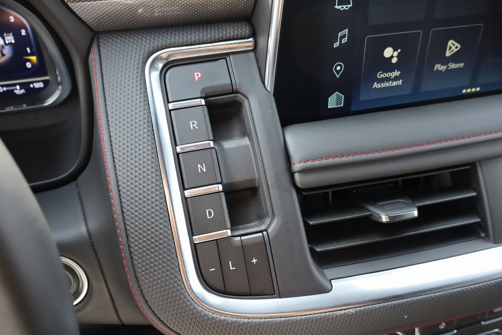 Used 2024 Chevrolet Suburban RST w/ Luxury Package image 7