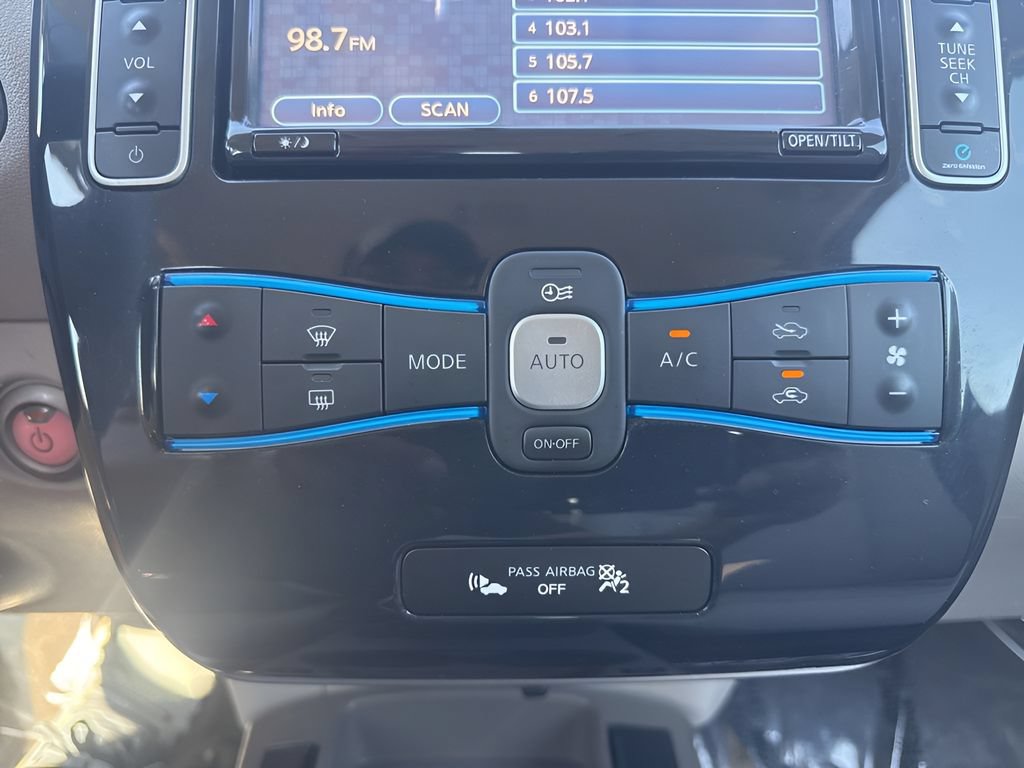 Used 2012 Nissan Leaf SV FWD image 18
