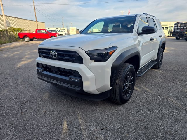 Used 2025 Toyota 4Runner SR5 AWD/4WD image 8