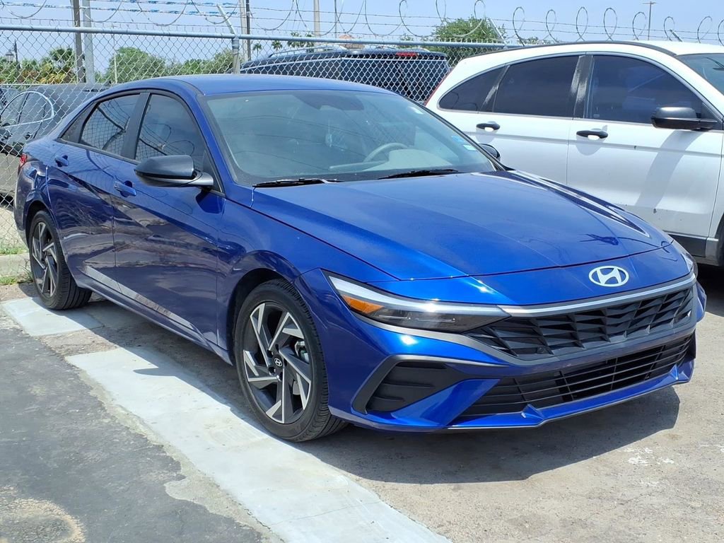 Used 2025 Hyundai Elantra Sport