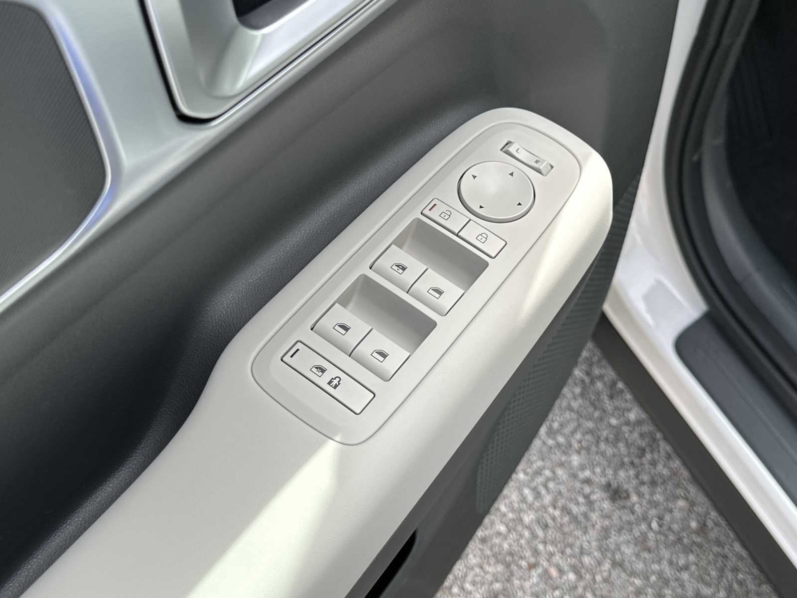 New 2026 Hyundai Santa Fe SE image 14