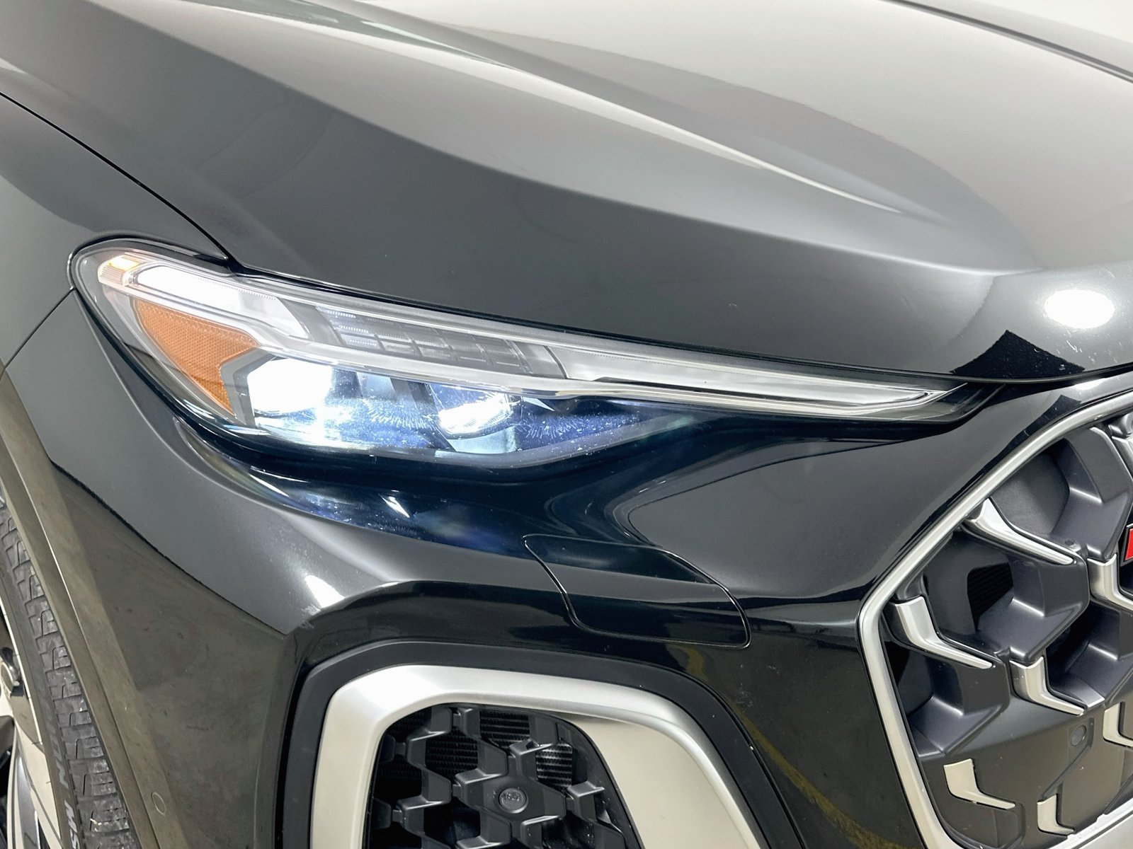 Certified 2025 Audi SQ5 Premium Plus AWD/4WD image 9