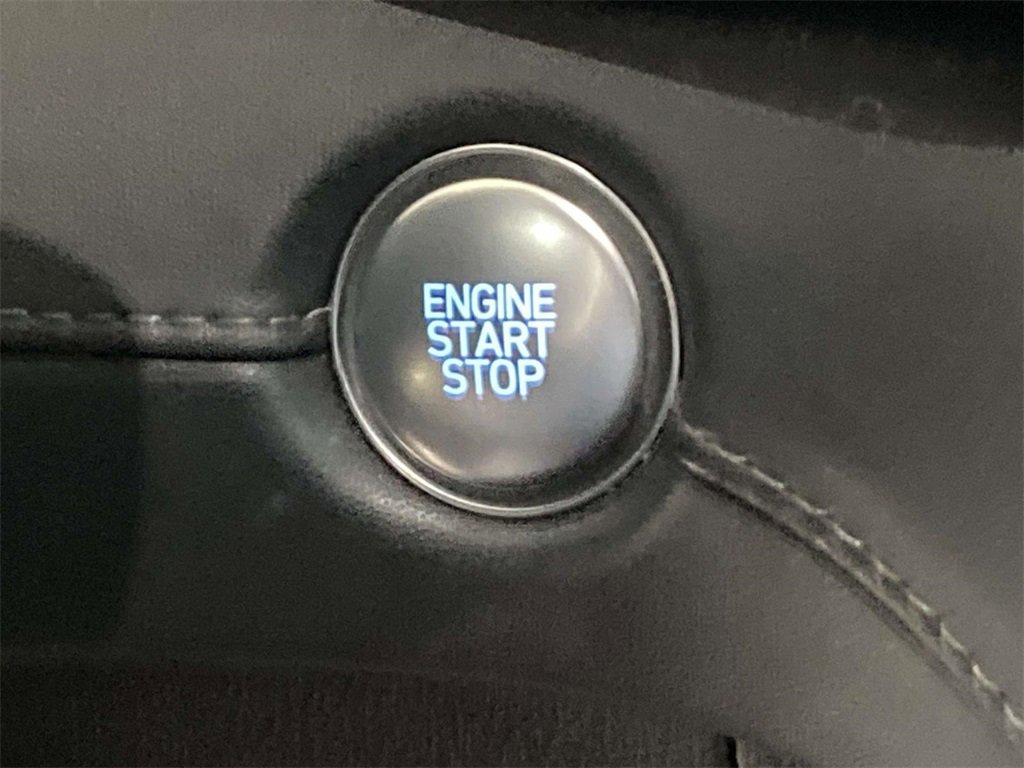 Used 2021 Hyundai Santa Fe SEL w/ Convenience + Premium Package image 16