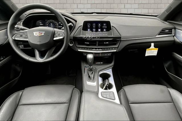 Used 2025 Cadillac CT4 Premium Luxury RWD image 7