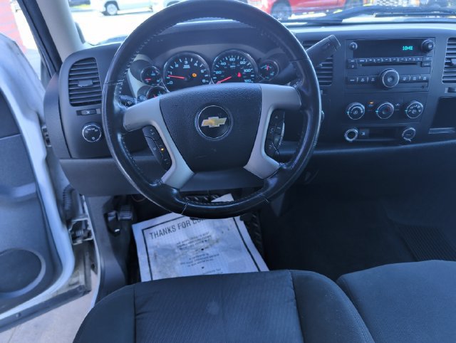 Used 2011 Chevrolet Silverado 1500 LT w/ Interior Plus Package AWD/4WD image 2