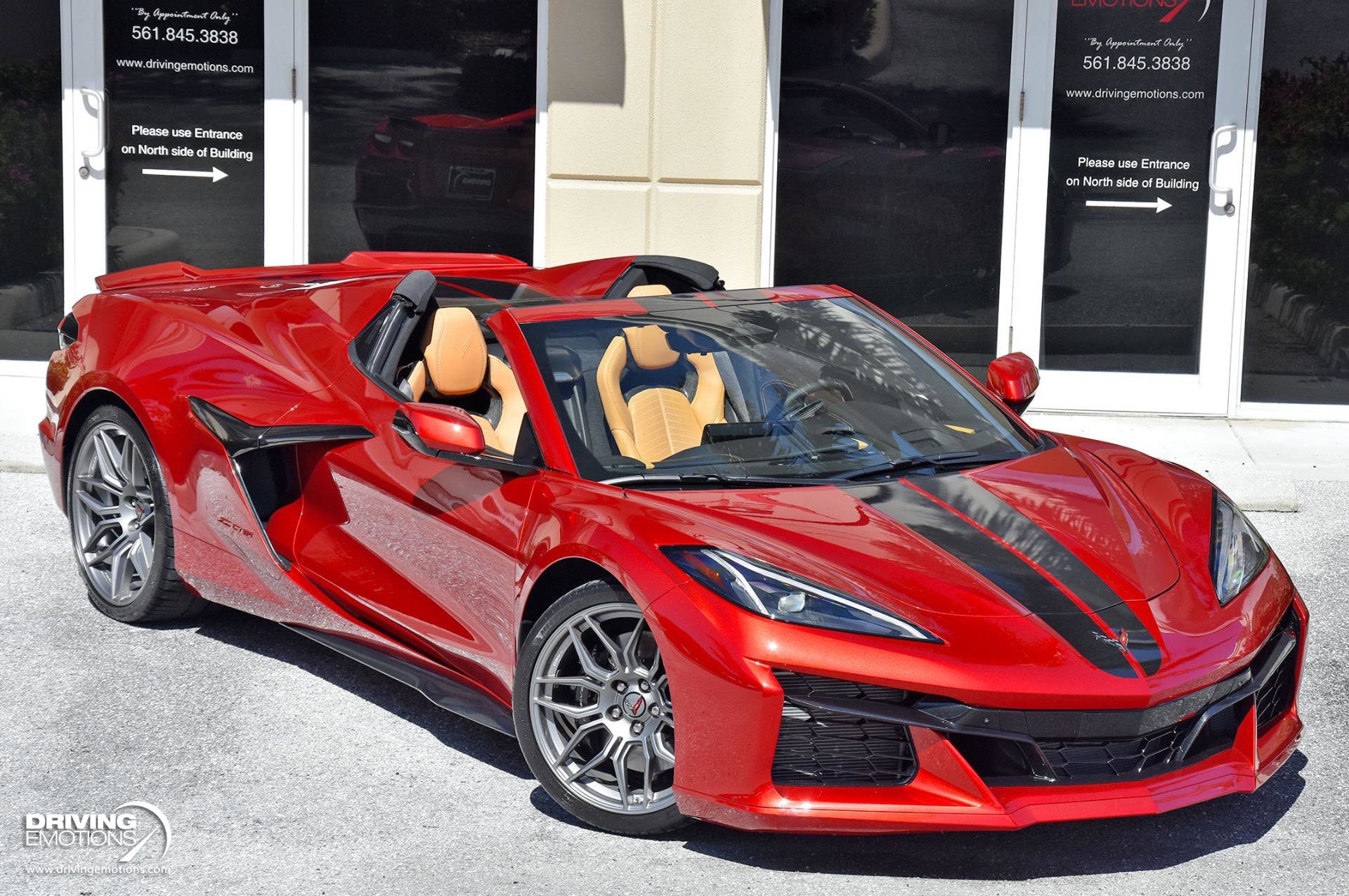 Used 2025 Chevrolet Corvette Z06 w/ Stealth Interior Trim Package RWD image 4