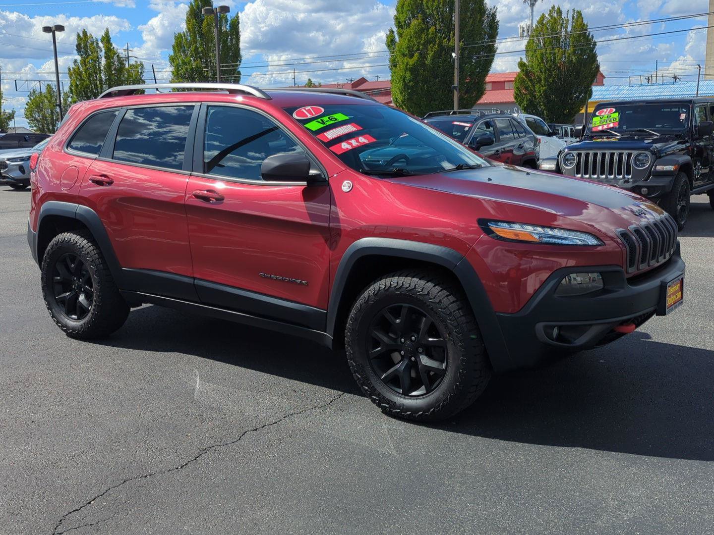 Used 2017 Jeep Cherokee Trailhawk