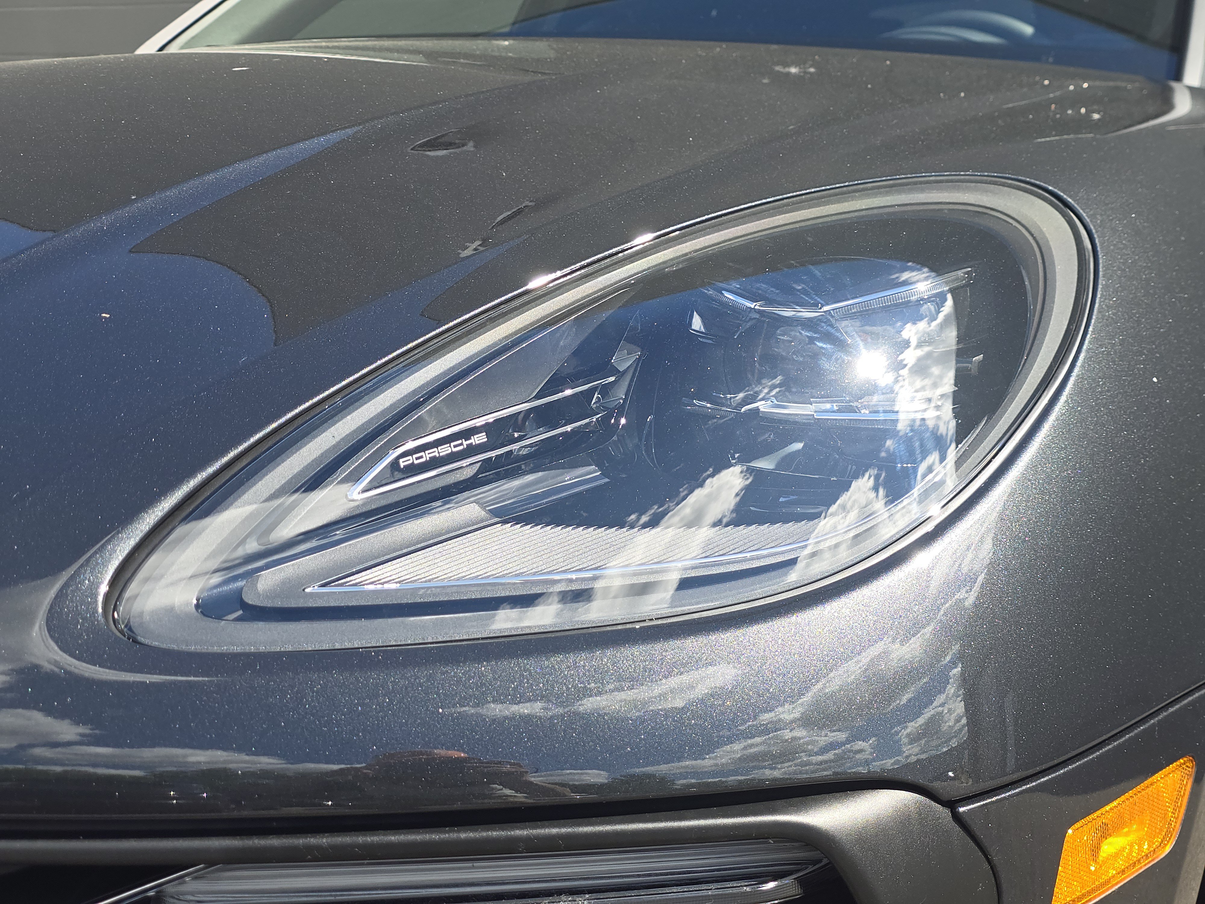 New 2026 Porsche Macan AWD/4WD image 17