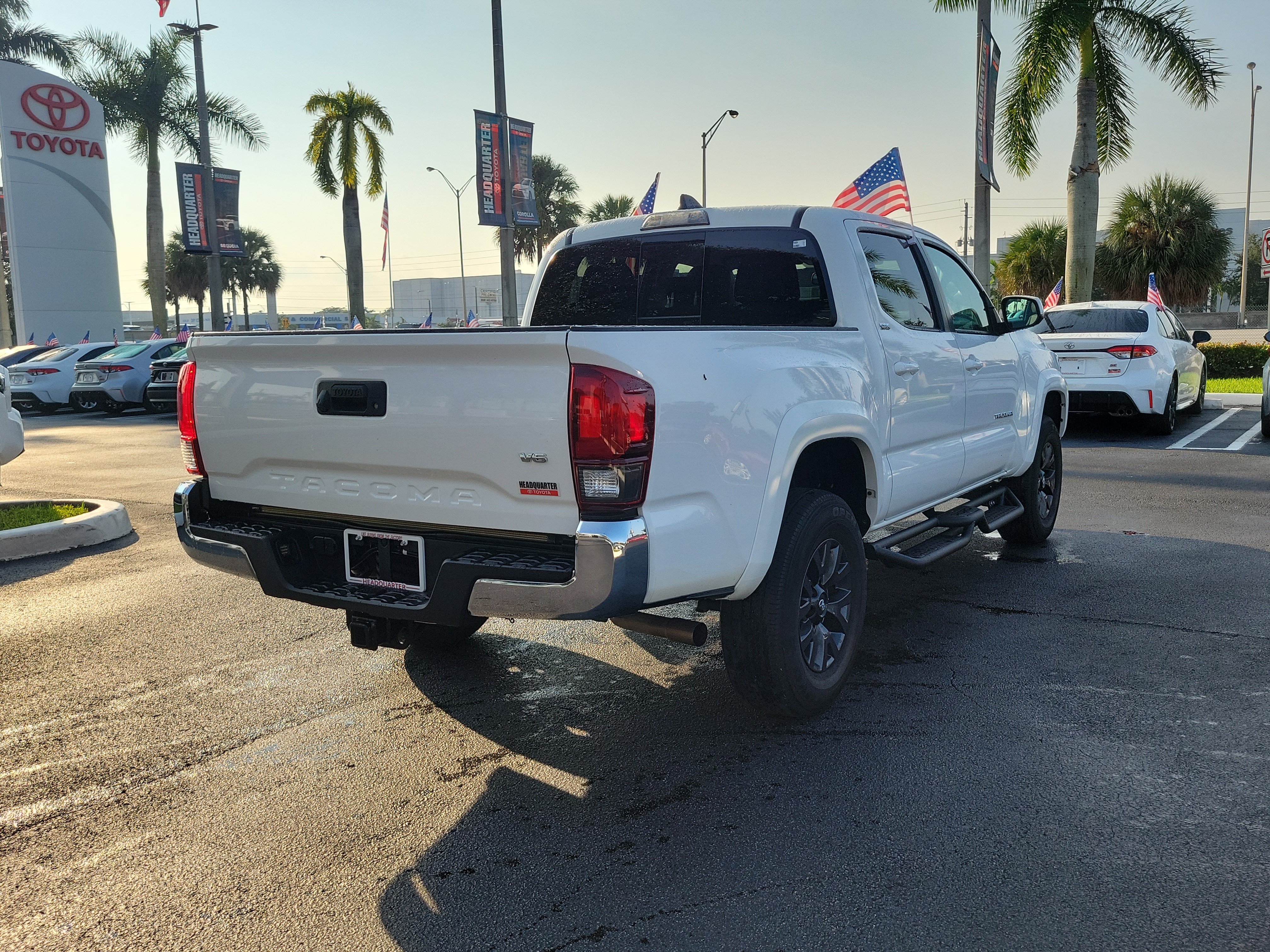 Used 2023 Toyota Tacoma SR5 RWD image 11