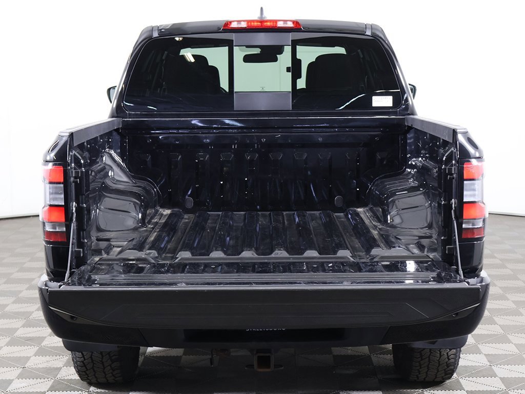 Used 2022 Nissan Frontier PRO-4X w/ Technology Package image 18