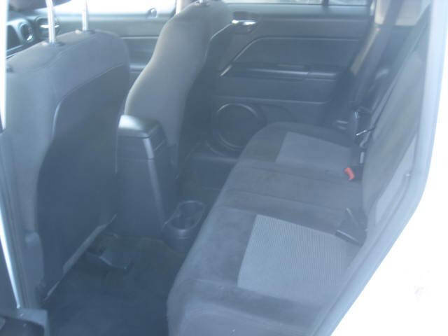 Used 2016 Jeep Patriot Latitude image 13