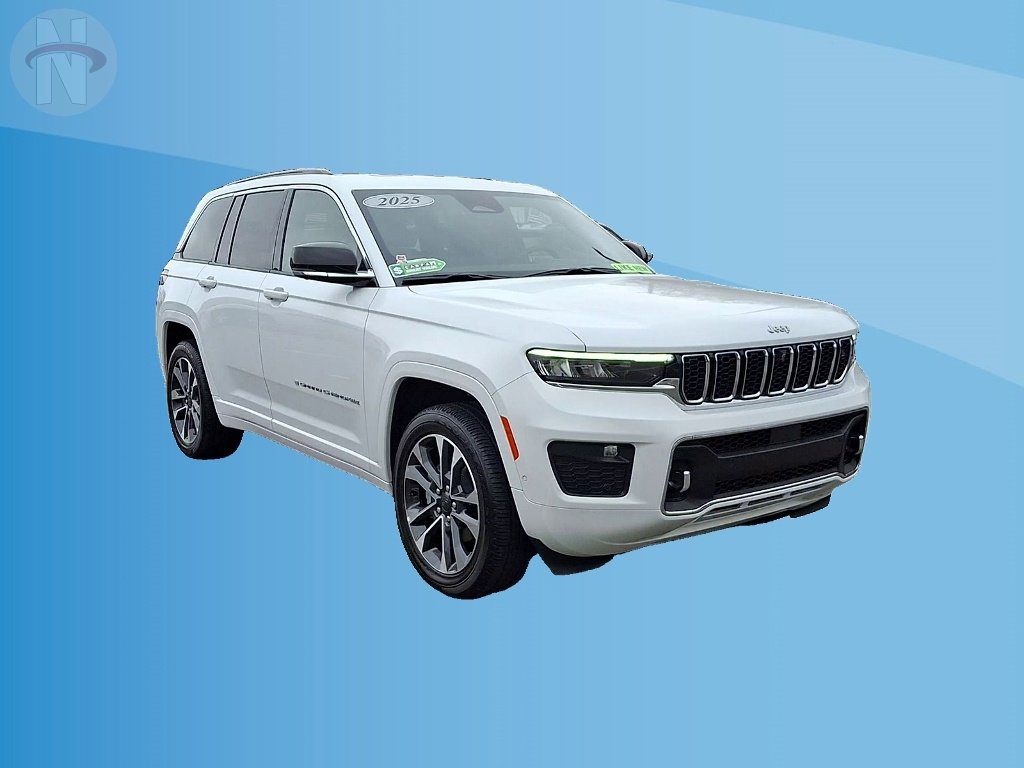 Certified 2025 Jeep Grand Cherokee Overland w/ Adv Protech Group III image 2