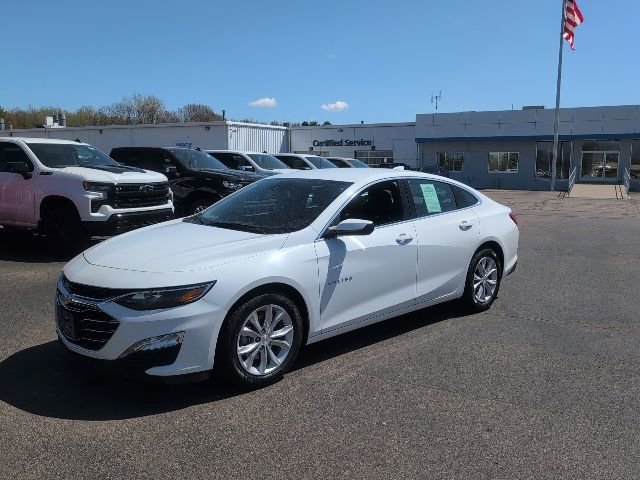 Used 2024 Chevrolet Malibu LT FWD image 2