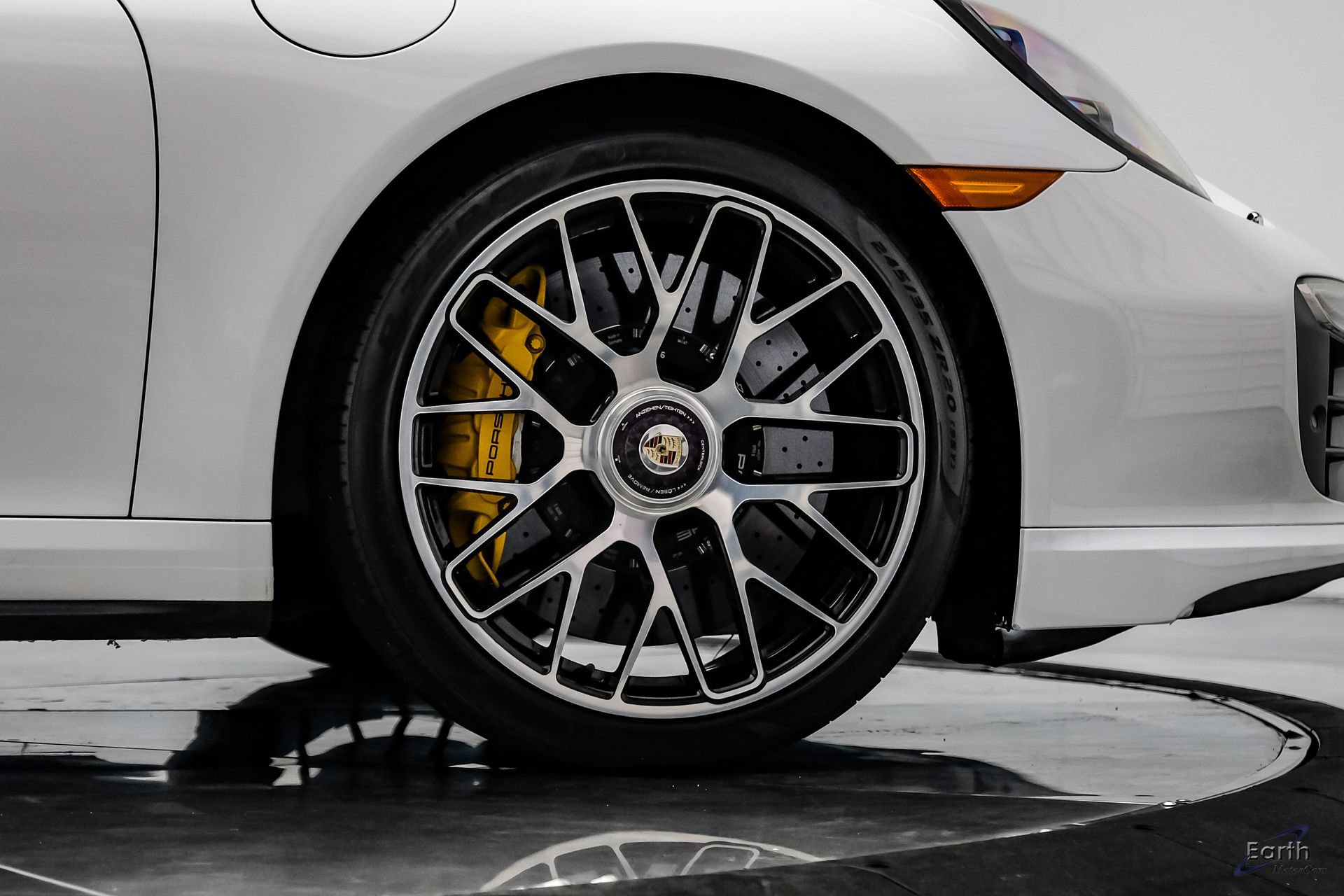 Used 2016 Porsche 911 Turbo S AWD/4WD image 97