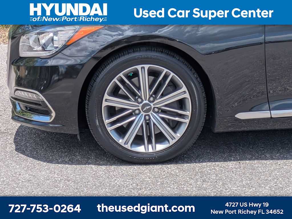 Used 2018 Genesis G80 3.8 w/ Option Group 02 RWD image 9