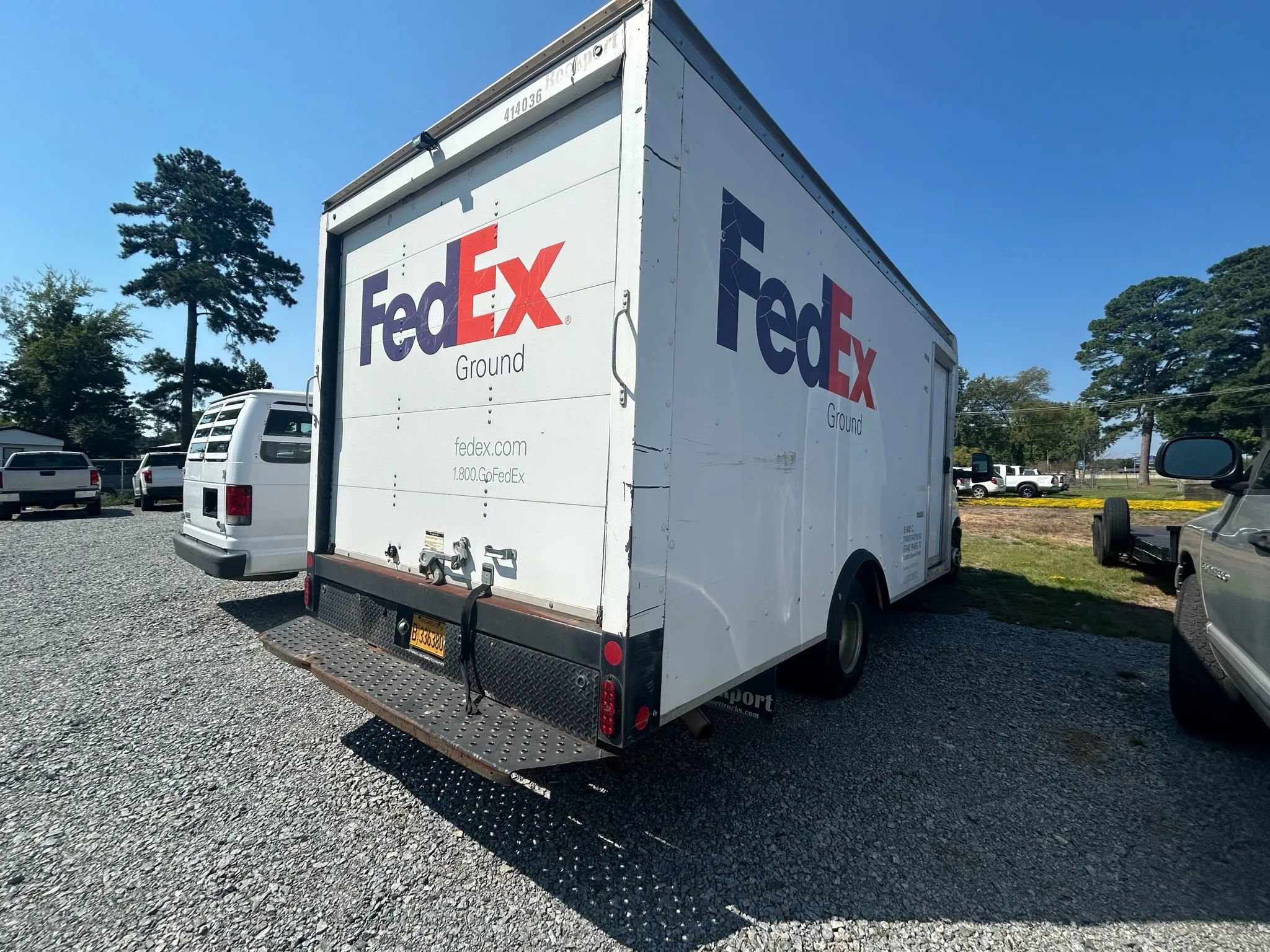 Used 2018 GMC Savana 3500 Extended w/ Driver Convenience Package image 5