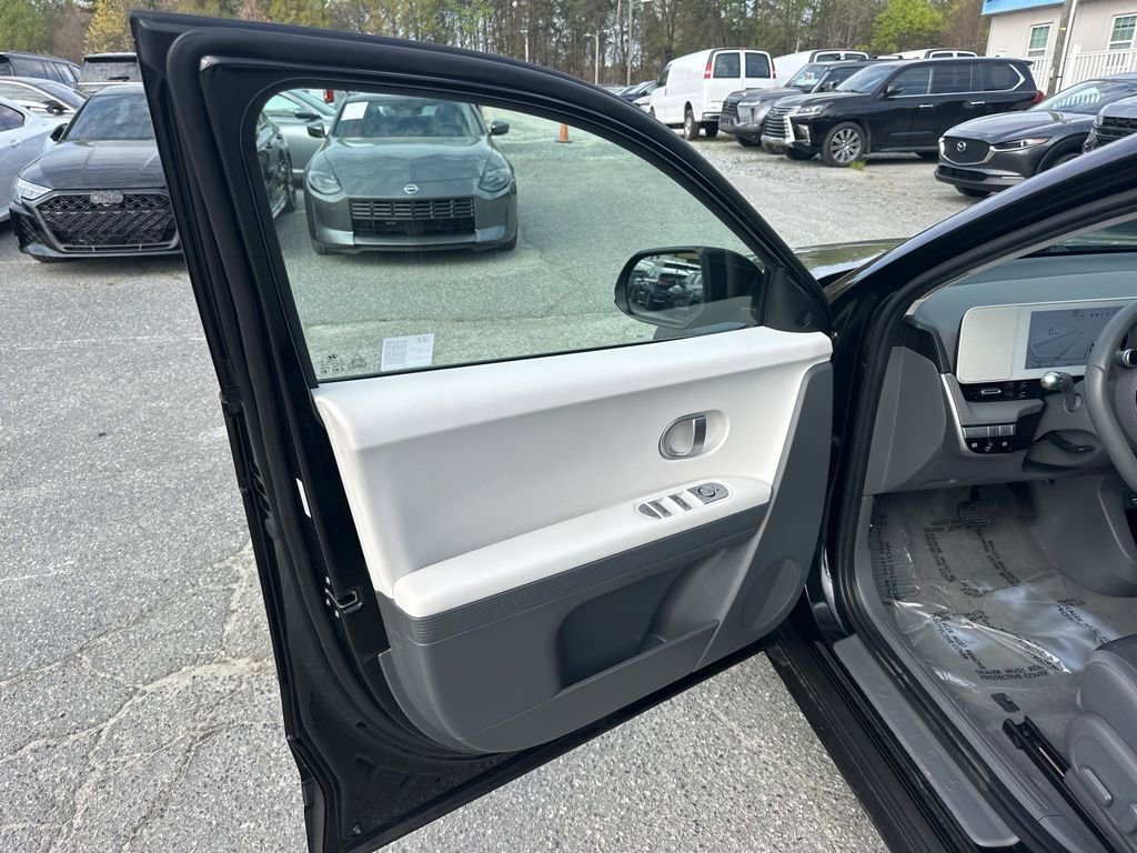 Used 2024 Hyundai Ioniq 5 SEL image 25