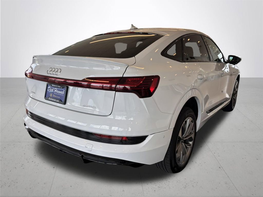 Used 2021 Audi e-tron Premium Plus w/ Premium Plus Package AWD/4WD image 7