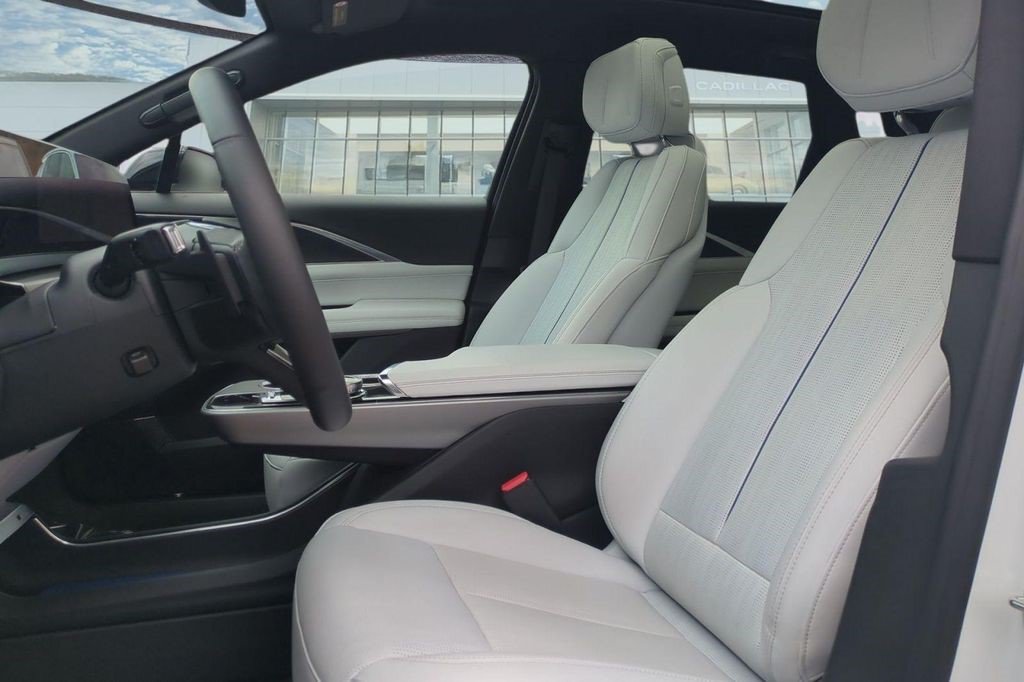 Certified 2024 Cadillac Lyriq Sport AWD/4WD image 22