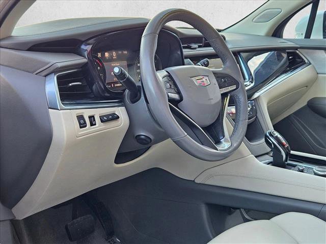Used 2022 Cadillac XT6 Premium Luxury w/ Technology Package AWD/4WD image 10