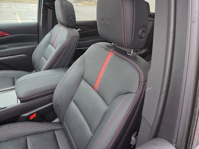 Used 2024 Chevrolet Traverse RS w/ LPO, Floor Liner Package AWD/4WD image 11