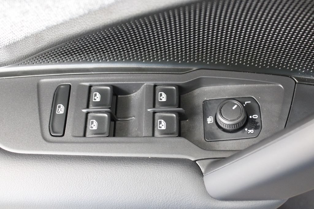 Certified 2026 Volkswagen Tiguan S FWD image 17