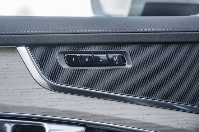 New 2026 Volvo XC90 B6 Plus w/ Protection Package Premier image 40