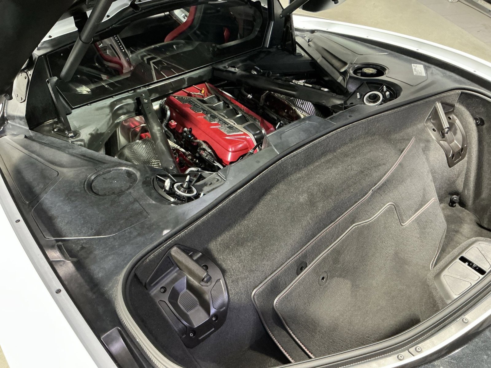 Used 2024 Chevrolet Corvette Stingray Coupe w/ 1LT RWD image 25