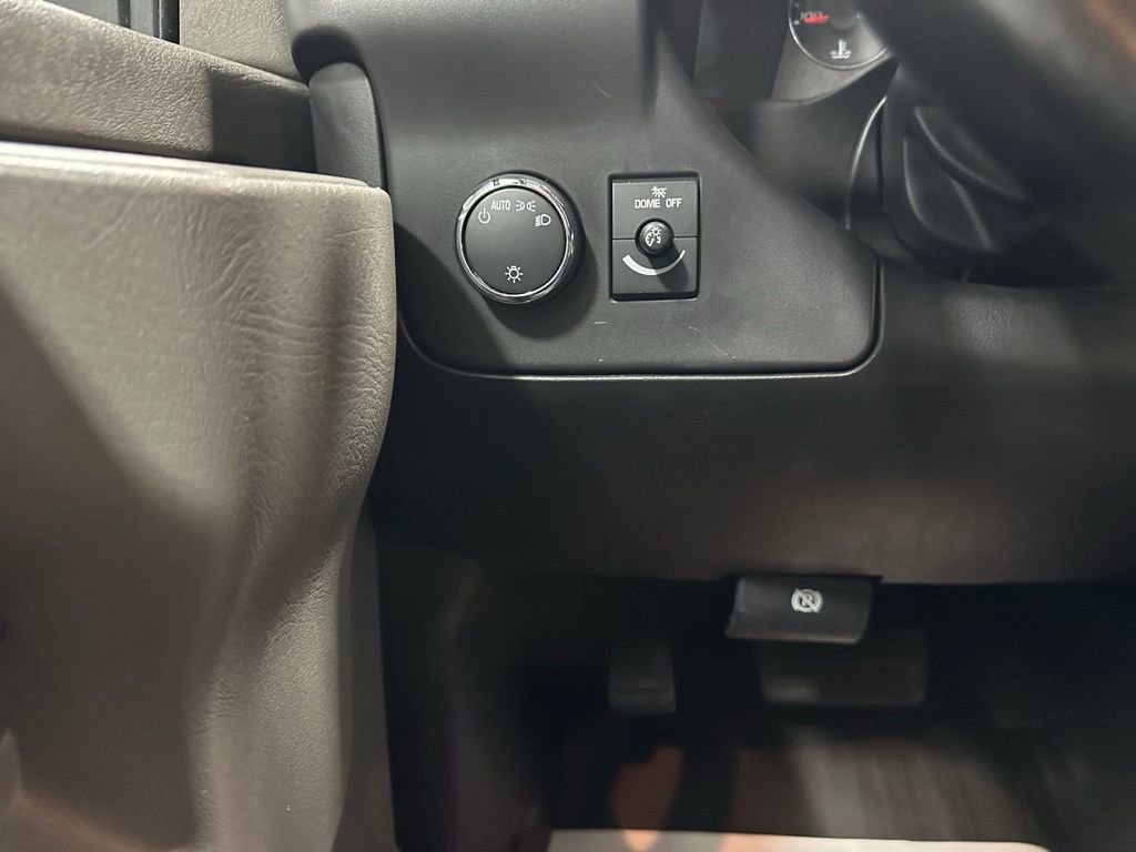 Used 2022 Chevrolet Express 3500 w/ Power Convenience Package image 18