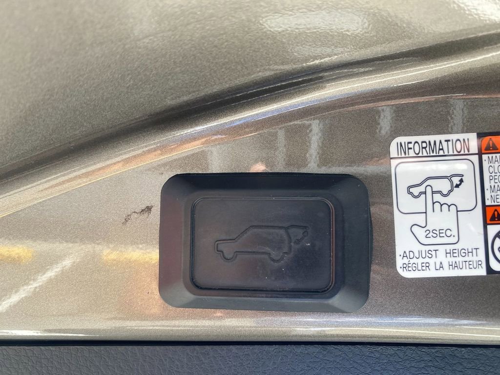 Used 2015 Toyota RAV4 XLE image 13