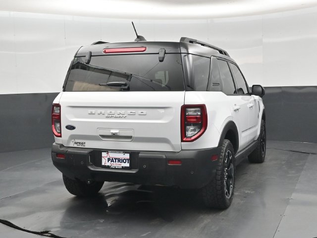Used 2025 Ford Bronco Sport Outer Banks w/ Outer Banks Tech Package+ AWD/4WD image 2