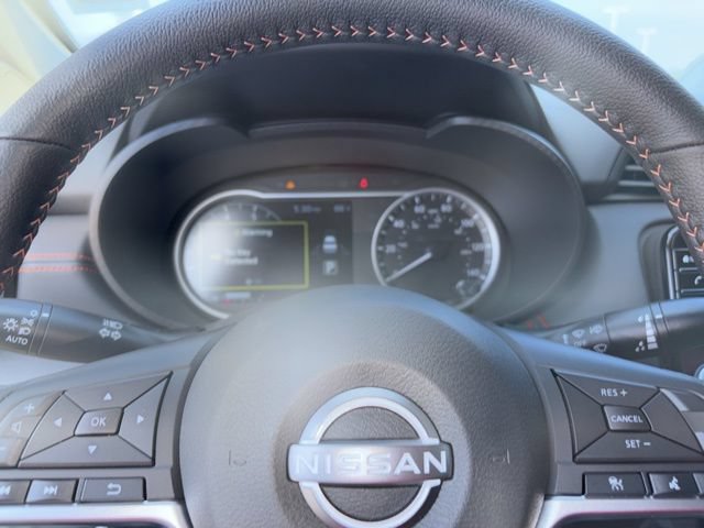 New 2025 Nissan Versa SR w/ Trunk Package FWD image 12