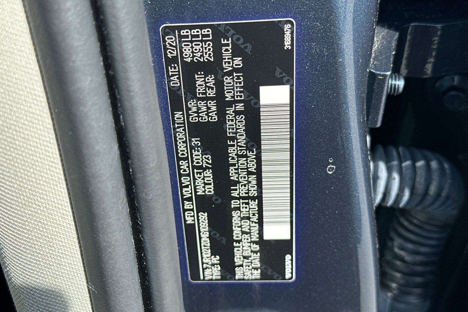 Used 2021 Volvo S60 T5 Momentum image 27