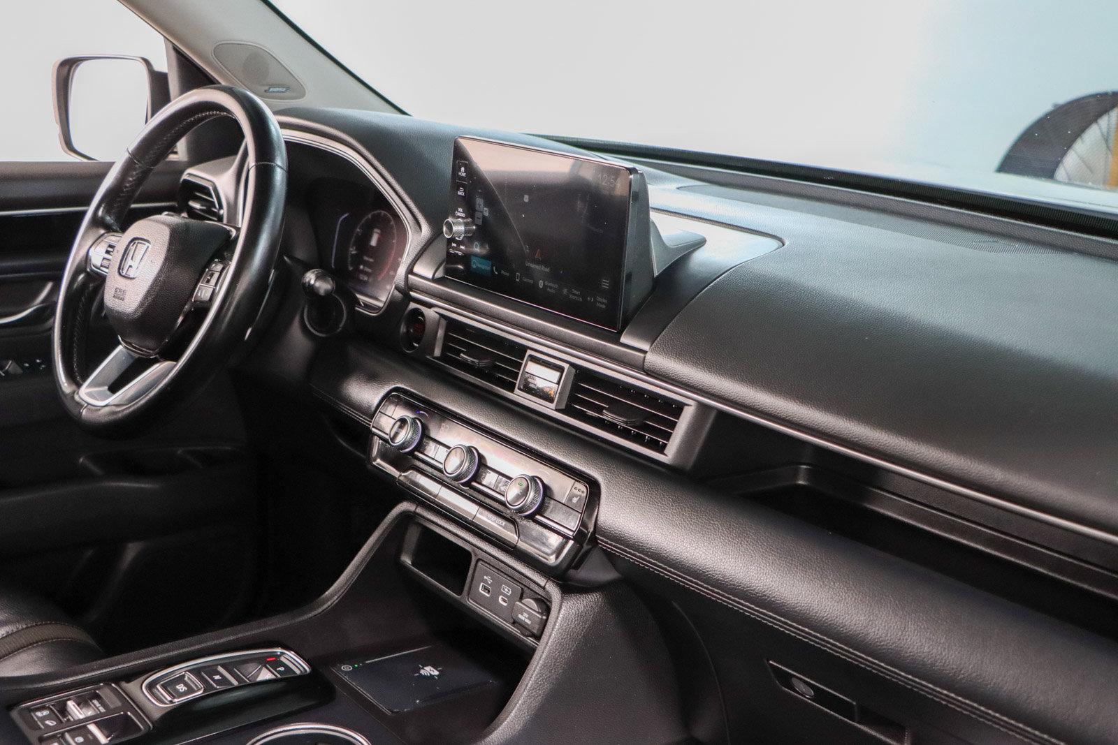 Used 2023 Honda Pilot Touring image 27