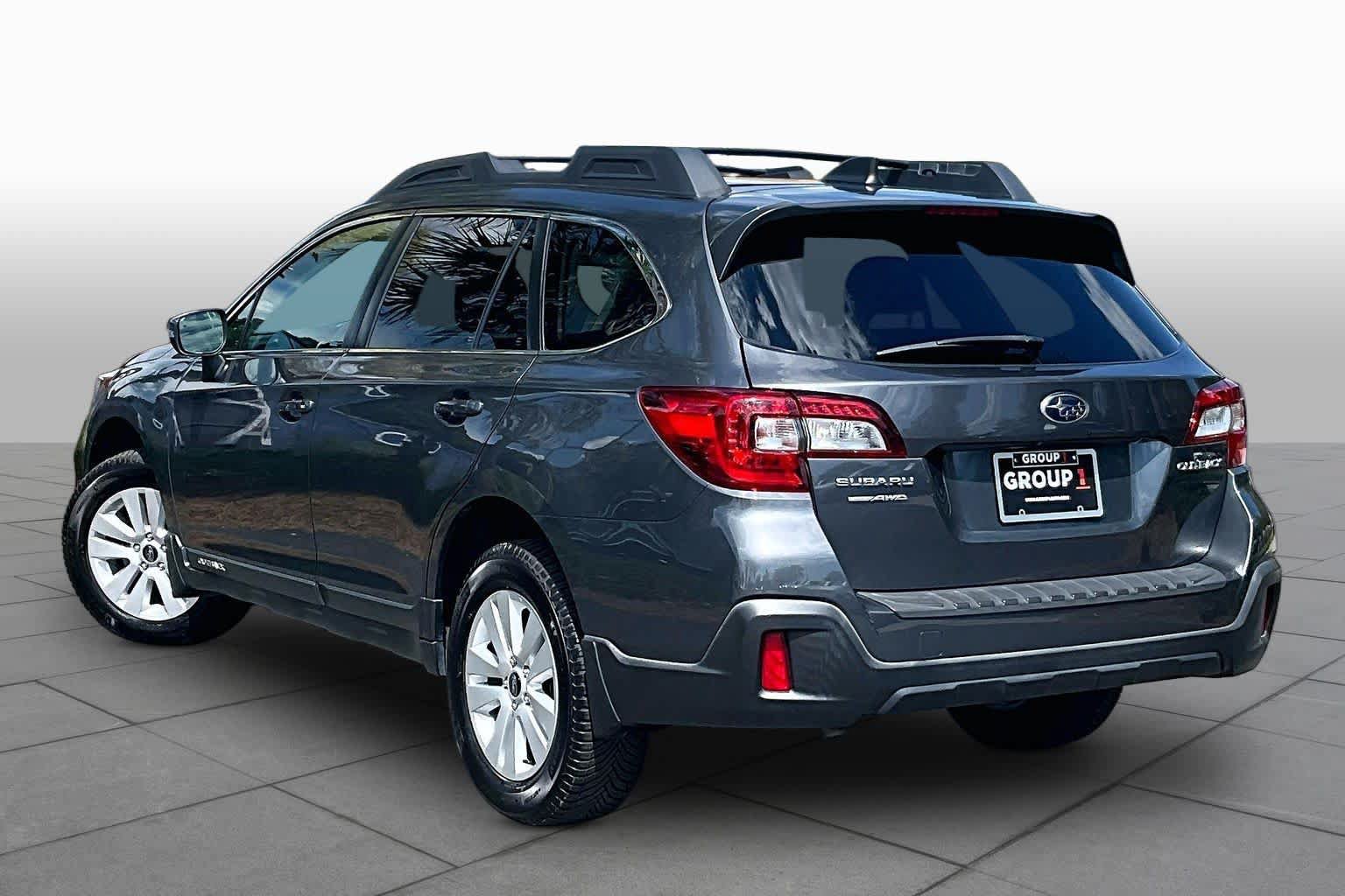Used 2018 Subaru Outback 2.5i Premium AWD/4WD image 12