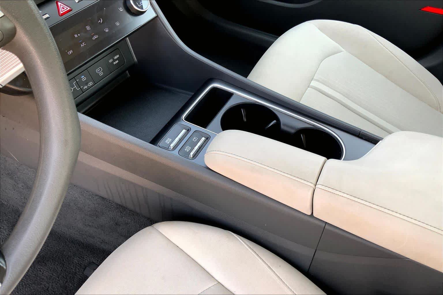 Used 2025 Hyundai Sonata SEL FWD image 17