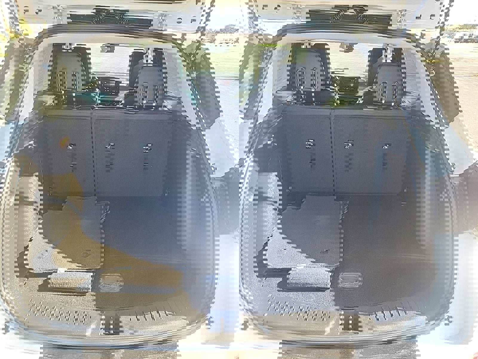 Used 2024 Buick Encore GX Sport Touring image 9