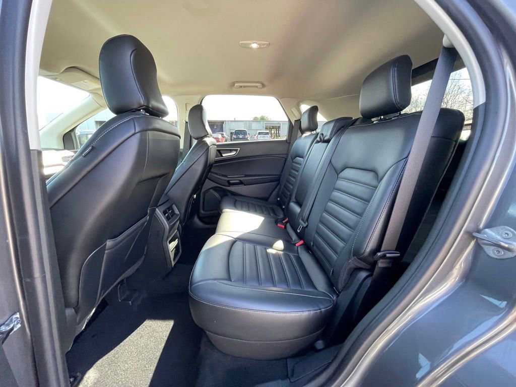 Used 2024 Ford Edge SEL image 18