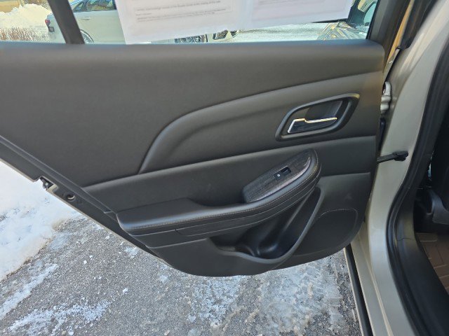 Used 2015 Chevrolet Malibu LT w/ Power Convenience Package FWD image 28