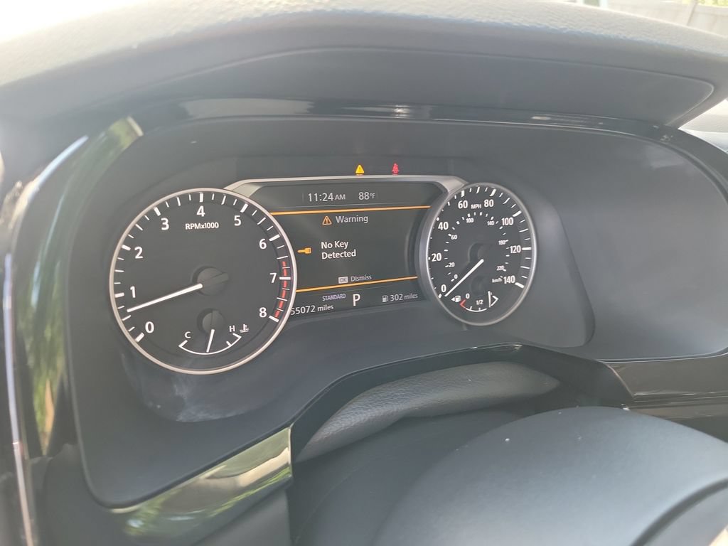 Used 2025 Nissan Pathfinder SV FWD image 28