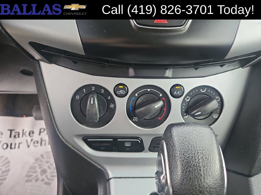 Used 2012 Ford Focus SE FWD image 16