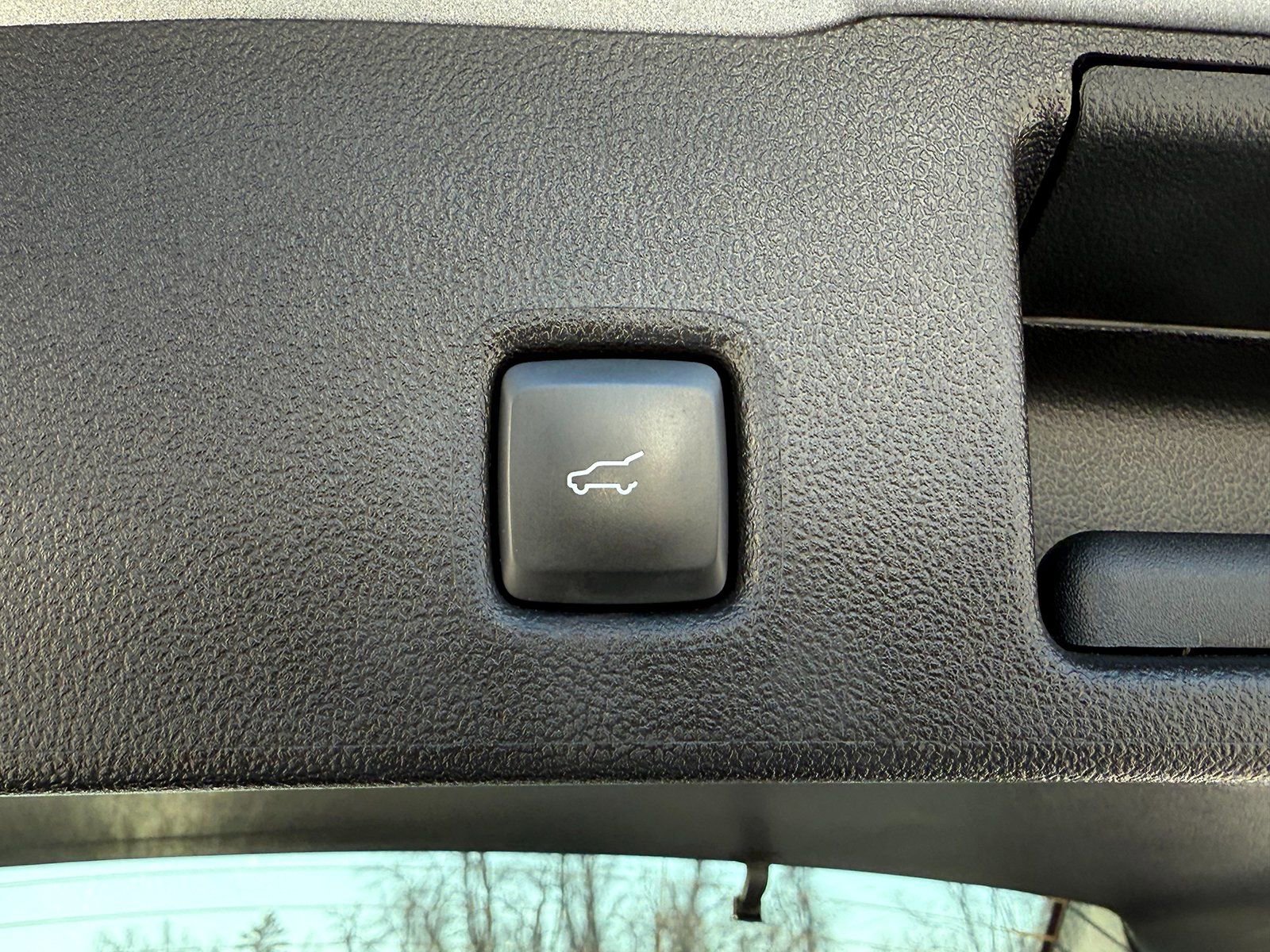 Used 2024 Ford Escape ST-Line image 13