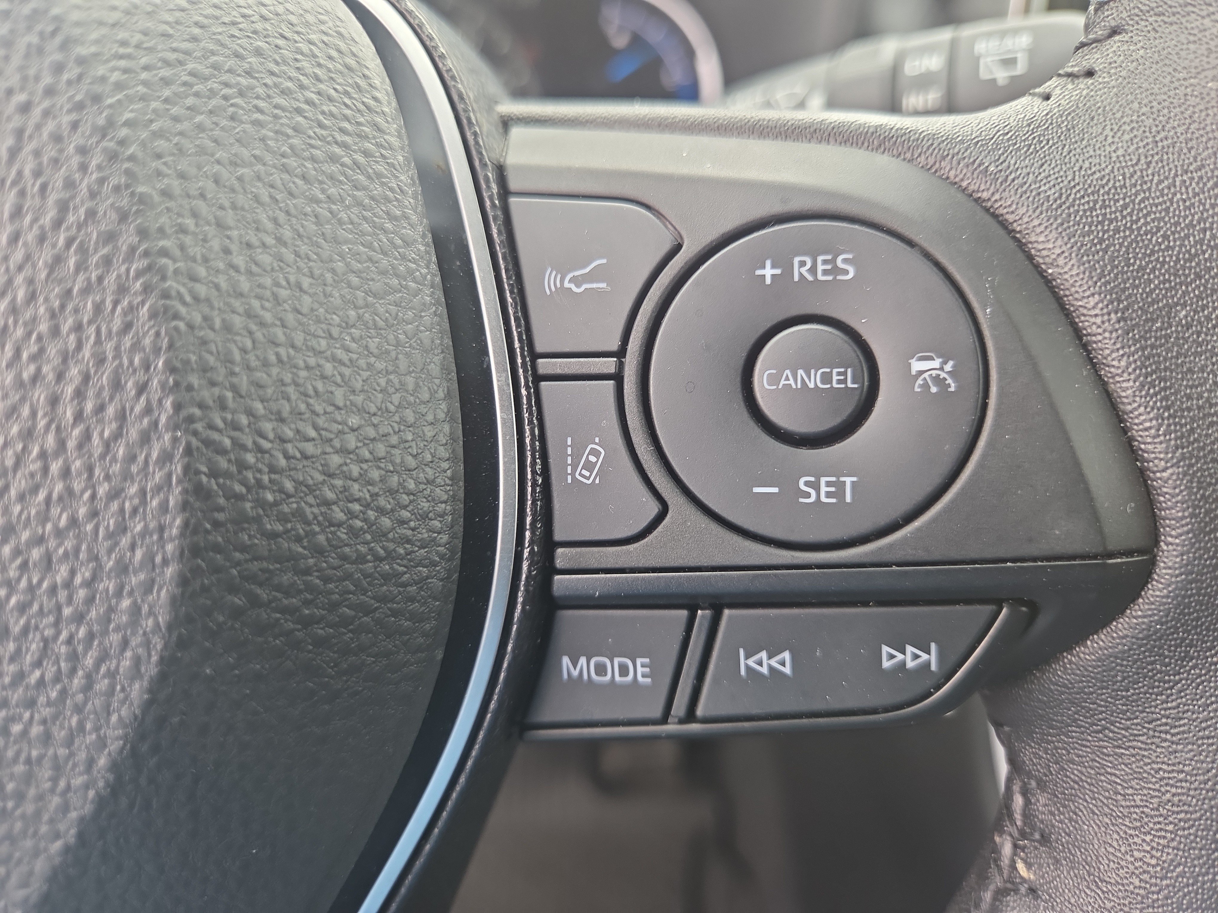 Certified 2022 Toyota RAV4 XSE AWD/4WD image 27