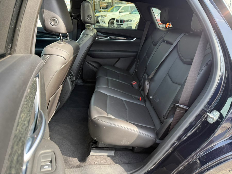 Used 2021 Cadillac XT5 Premium Luxury AWD/4WD image 9