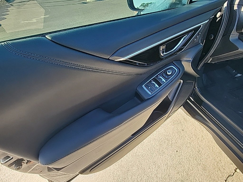 Certified 2021 Subaru Outback Limited image 9