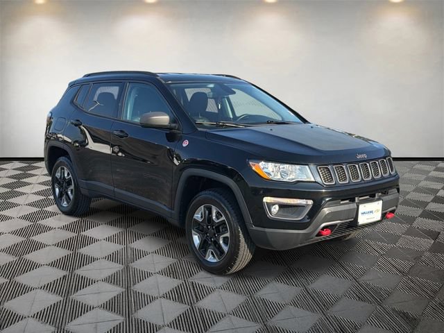 Used 2018 Jeep Compass Trailhawk AWD/4WD image 3